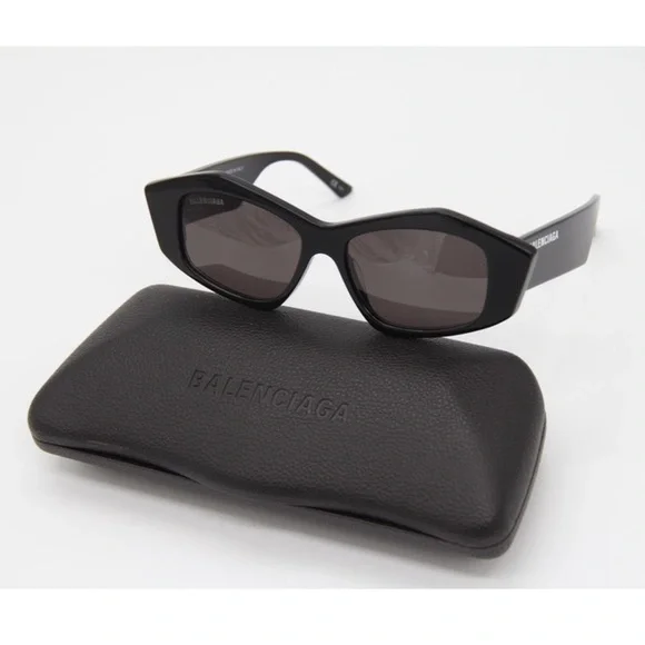 NEW BALENCIAGA SUNGLASSES BB0106S 001 EYEWEAR BALENCIAGA BB 0106S BLACK NEW Balenciaga EXTREME BB 0106S Sunglasses 001 100  main image 3